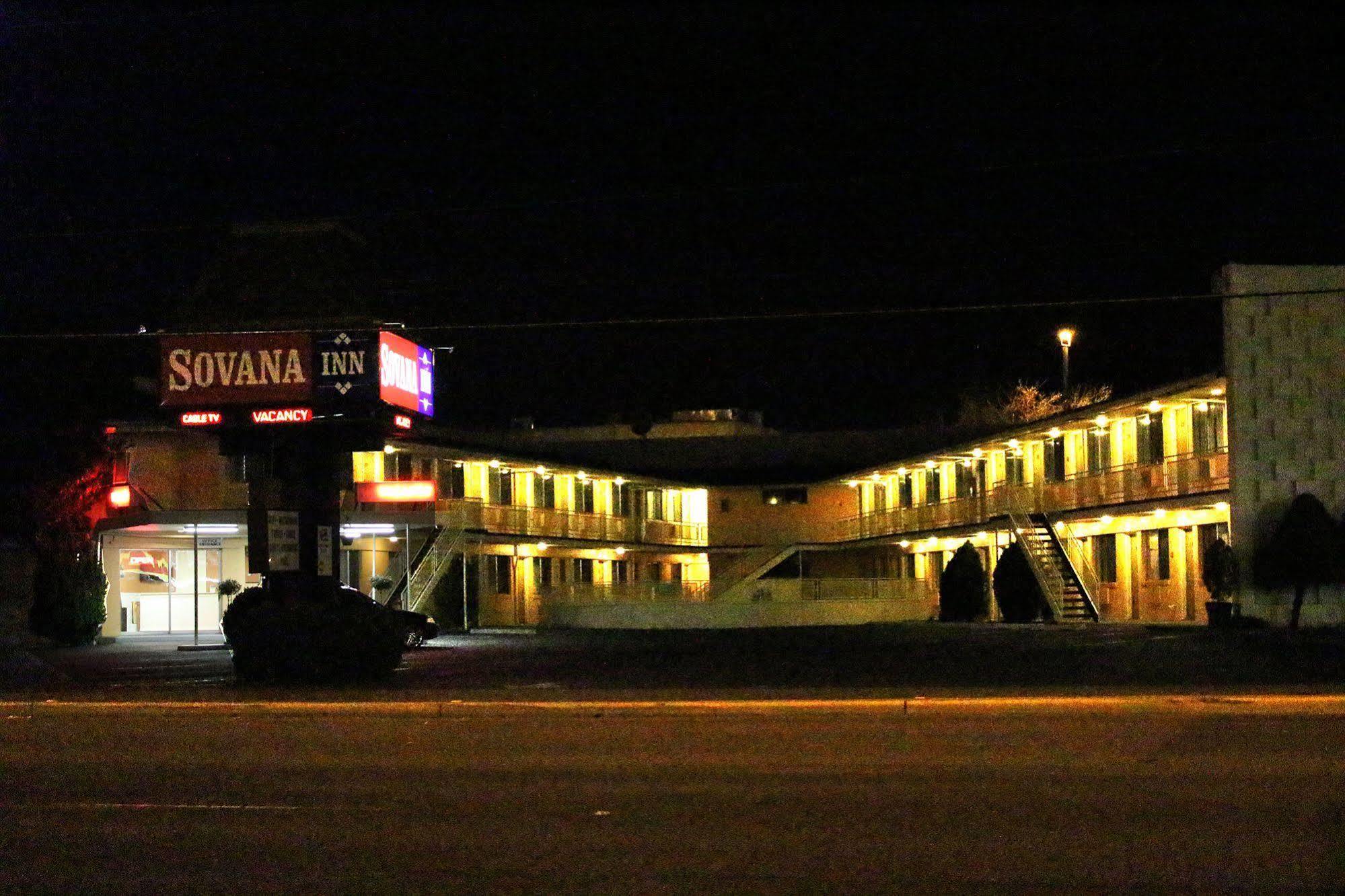Sovana Inn メドフォード エクステリア 写真
